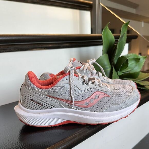 Saucony Cohesion 14 Running Shoes | Women’s Size 8 | Gray Lightweight Sneakers - Picture 1 of 7